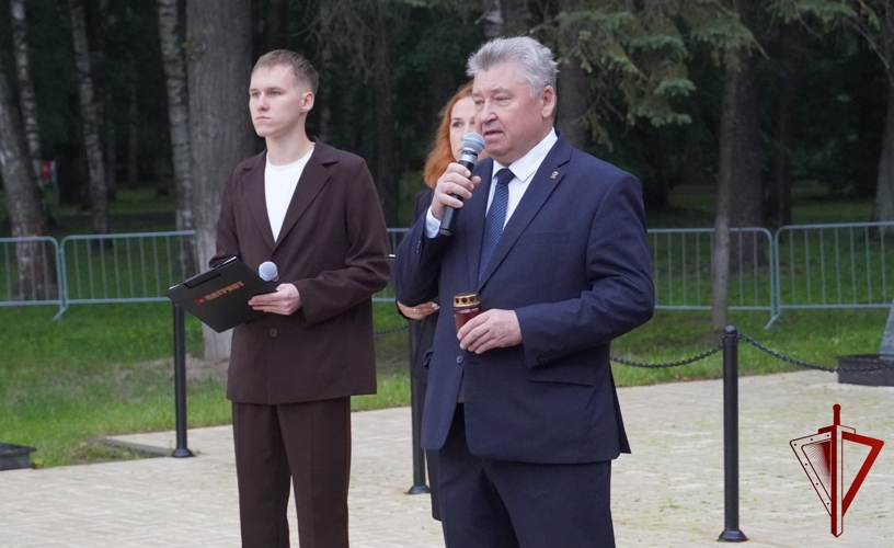 Представители Росгвардии приняли участие в акции «Свеча памяти» в Костроме