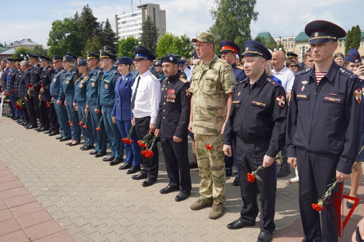Росгвардейцы приняли участие в мероприятиях, проводимых в рамках  акции «Свеча памяти» 