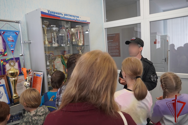 Акция "Каникулы с Росгвардией" продолжается в Костромской области