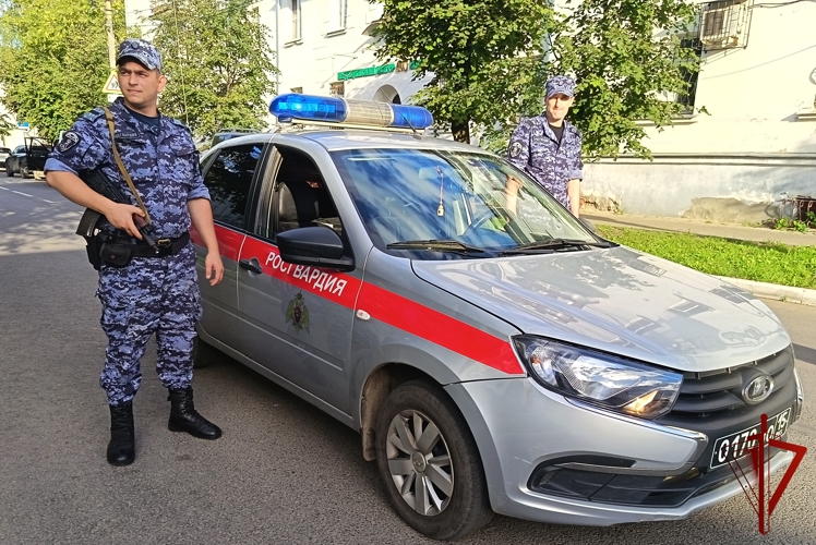 Сотрудники Росгвардии по Костромской области не допустили преступлений на охраняемых объектах