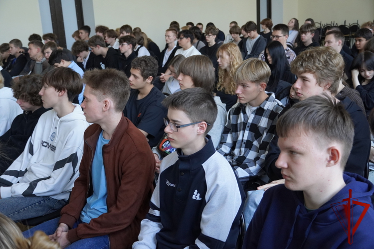 В столице региона состоялась встреча представителей Росгвардии и костромских студентов 